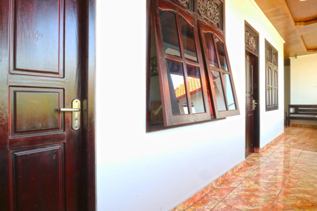Bangsal Homestay Денпасар Екстериор снимка